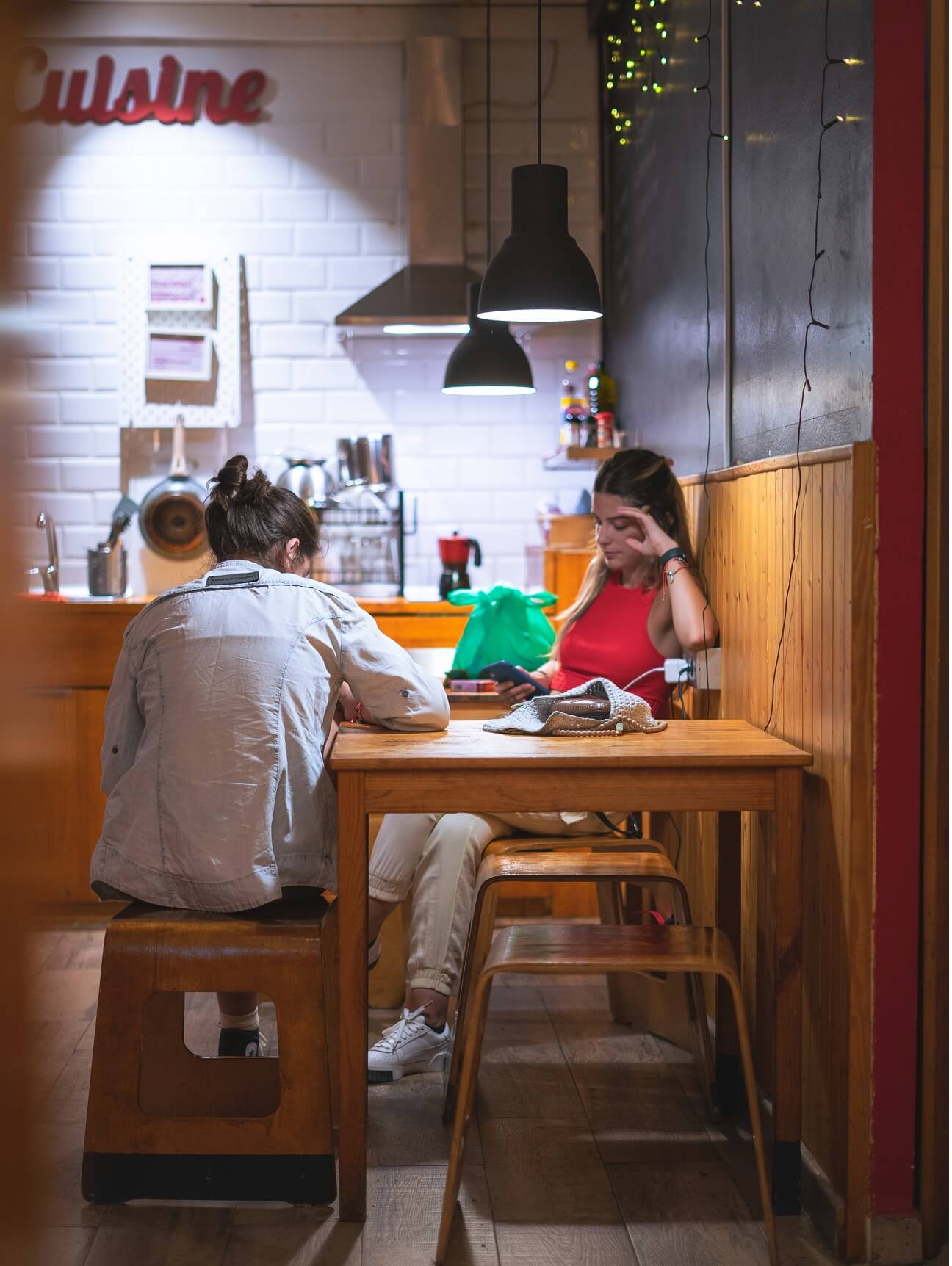 Fully equipped kitchen at Buba House Barcelona to cook market fresh ingredients